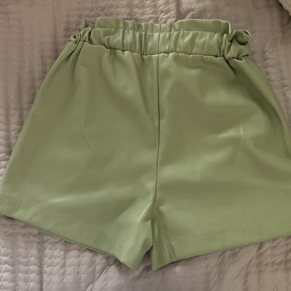 Pleather shorts - Picture 2 of 2